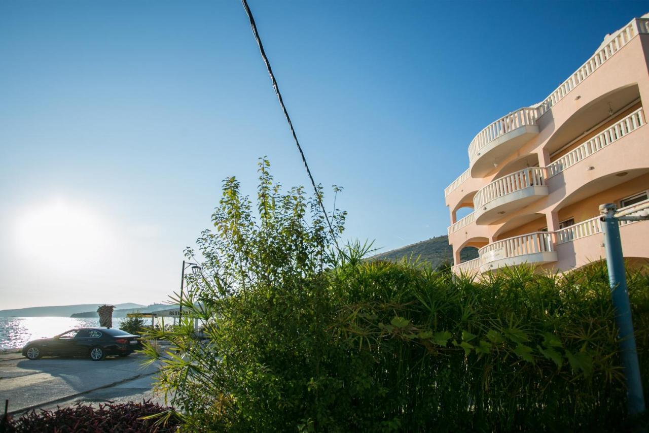 Kaja - Right Next To The Beach Trogir Exterior foto