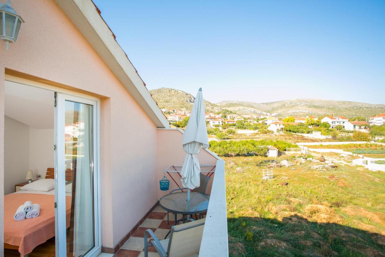 Kaja - Right Next To The Beach Trogir Exterior foto